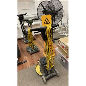 Lot 40

Floor Polishers
